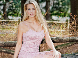 Heidi Albertsen — Commercial portfolio photograph 1